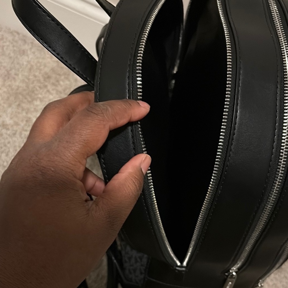 Michael Kors Black Quilted Backpack with matching wallet - Picture 11 of 15